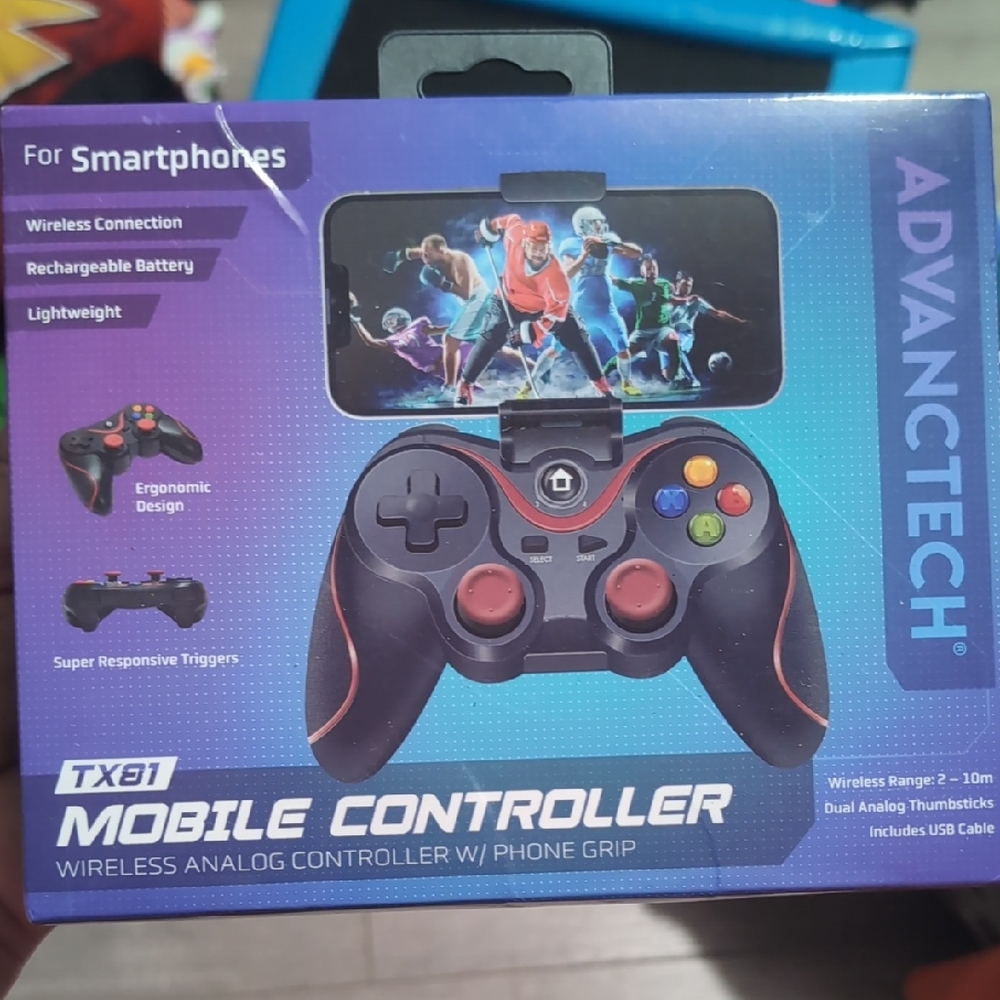 TX81 Wireless Mobile Controller - Black and Red